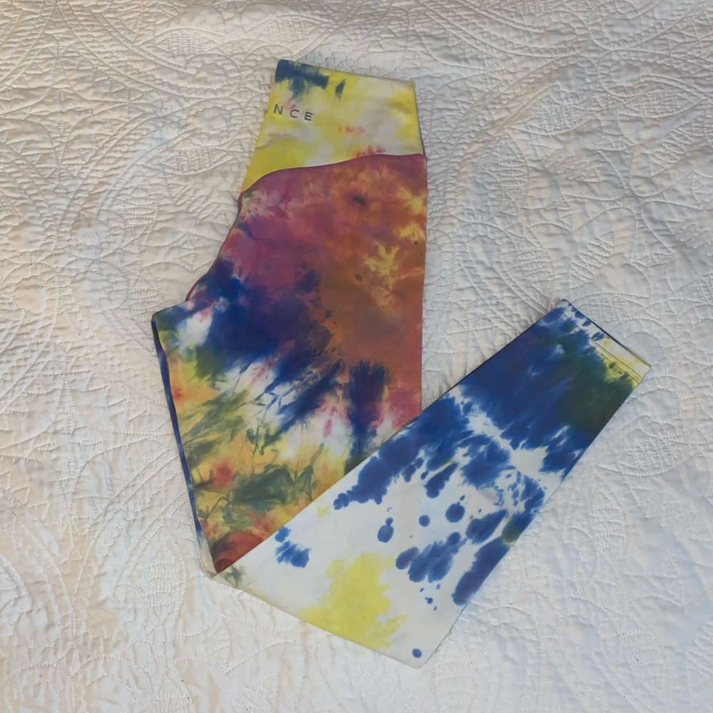 Balance Athletica Cloud Pant- Acid Rain. Size Large.